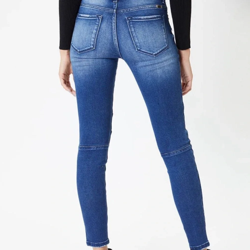 KanCan Motto High-Rise Button Down Fly Distressed Skinny Jeans Women’s Sizes NWT - Picture 5 of 16